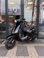 Vespa Sprint IGET E5 black on black | Level10 | Zelioni, Overige modellen, Maximaal 45 km/u, Ophalen of Verzenden, Zo goed als nieuw