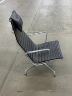 Vitra Eames EA124 | Zwart Leer | NIEUWSTAAT, Huis en Inrichting, Fauteuils, Stijl:Bank Hoekbank Bankstel Bankje Loungebank Banken Chaise Lou