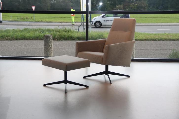 Havee Cloak Design draai fauteuil Pearl met hocker in stof, Huis en Inrichting, Fauteuils, Nieuw, Stof, Ophalen of Verzenden