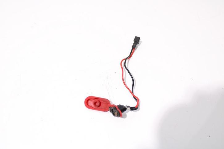 Accu connector elektrische step | M365, Fietsen en Brommers, Steps, Gebruikt