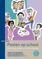Pesten op school 9789089536303, Boeken, Studieboeken en Cursussen, Verzenden, Zo goed als nieuw