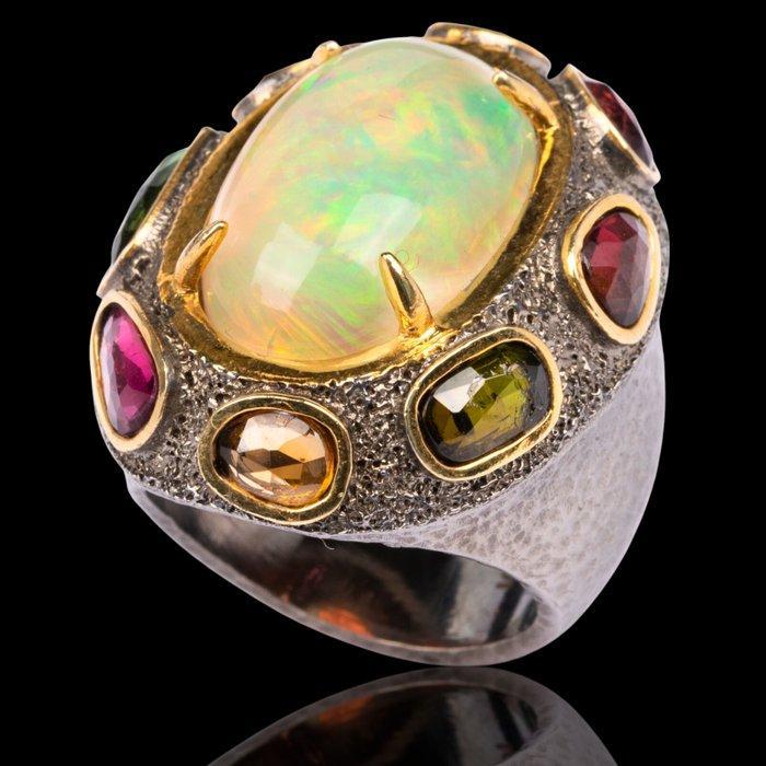 Ring met opaal en veelkleurige toermalijnen Buitengewone, Antiek en Kunst, Curiosa en Brocante