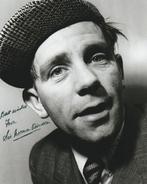 TV and Film Legend - Signed by Sir Norman Wisdom, Nieuw