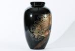 Vaas - Peacock en Peony Maki-e met parelmoer-inleg - Gelakt, Antiek en Kunst