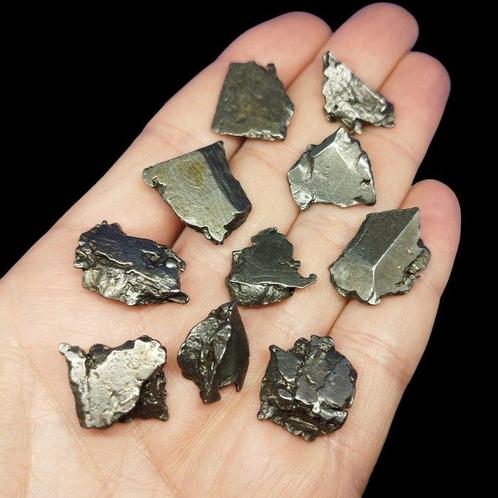10 ijzeren meteorieten. Aletai (China, 1898). ZONDER, Verzamelen, Mineralen en Fossielen