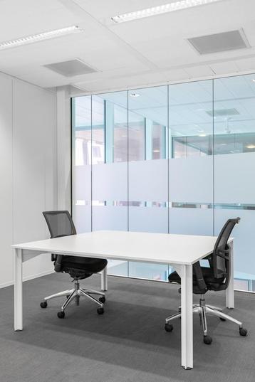 Privékantoor voor 1 personen in TOO Un Studio beschikbaar voor biedingen