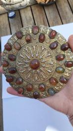 Prachtige en oude grote borstknop van Yomud. - Zilver -, Antiek en Kunst