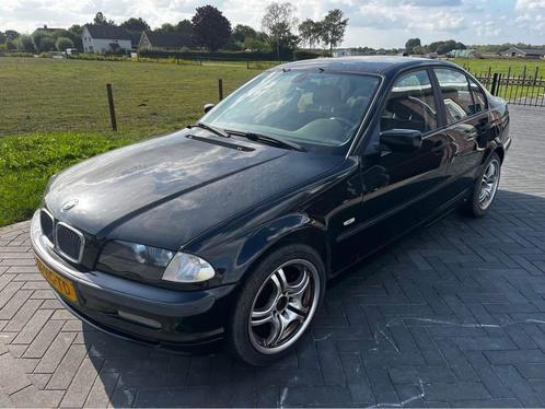 BMW 3-Serie 1.9 I 77KW 316 2001 Zwart, Auto's, BMW, Origineel Nederlands, Sedan, Zwart, C, 3-Serie, Benzine, Nieuw, Ophalen