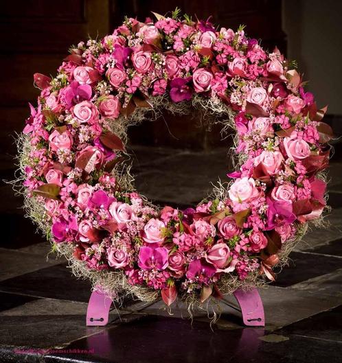 Oasis Mini Krans 42 cm. Met staander Oasis Mini Krans, Huis en Inrichting, Woonaccessoires | Kunstplanten en Kunstbloemen, Nieuw
