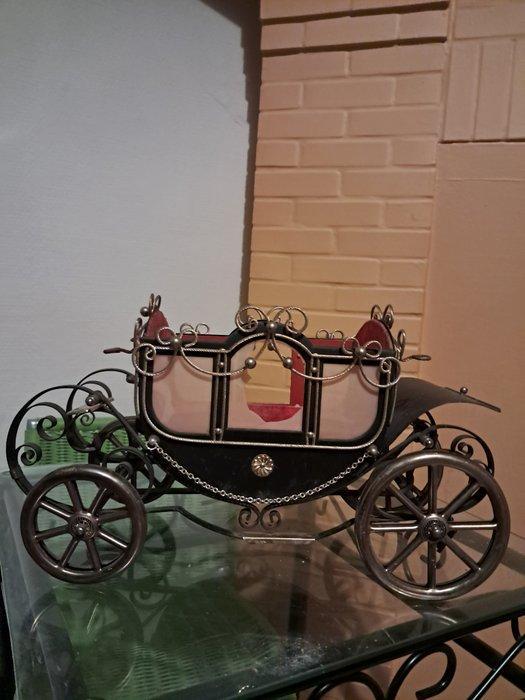 Drankkast - Gietijzer, Metaal - Decoratieve koets, uniek, Antiek en Kunst, Curiosa en Brocante