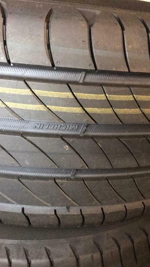 “205 55 r17 michelin. Demo. Puntjes zitten er nog op”, Auto-onderdelen, Banden en Velgen, 17 inch, Zomerbanden, 205 mm, Personenwagen
