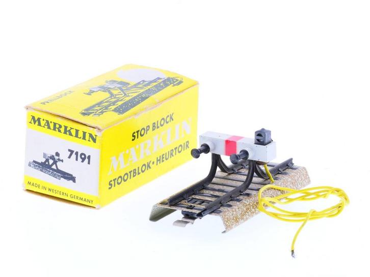 Schaal H0 Märklin 7191 Stootblok met         verlichting..., Hobby en Vrije tijd, Modeltreinen | H0, Gelijkstroom, Analoog, Gebruikt
