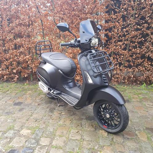 Vespa Sprint Brom Notte 2018 Full Option LED, Fietsen en Brommers, Scooters | Vespa, Maximaal 45 km/u, Vespa S, Benzine, Zo goed als nieuw