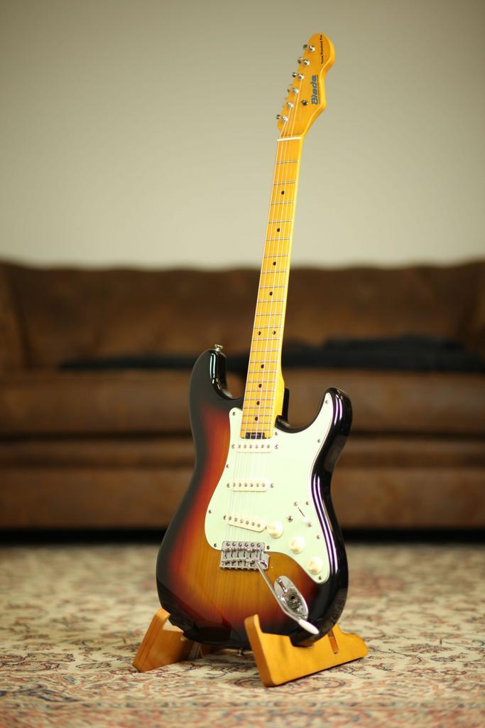 Blade Levinson Texas Standard PRO Stratocaster | Sunburst, Muziek en Instrumenten, Snaarinstrumenten | Gitaren | Elektrisch