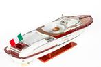 Riva Aquariva by Gucci 67 cm Bois entièrement modelisme fait, Hobby en Vrije tijd, Nieuw