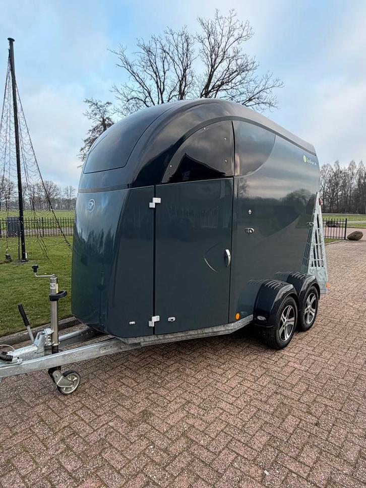 Prachtige Bucker Careliner 2-paards uit 2021!, Dieren en Toebehoren, Paarden en Pony's | Trailers en Aanhangwagens, 2-paards trailer