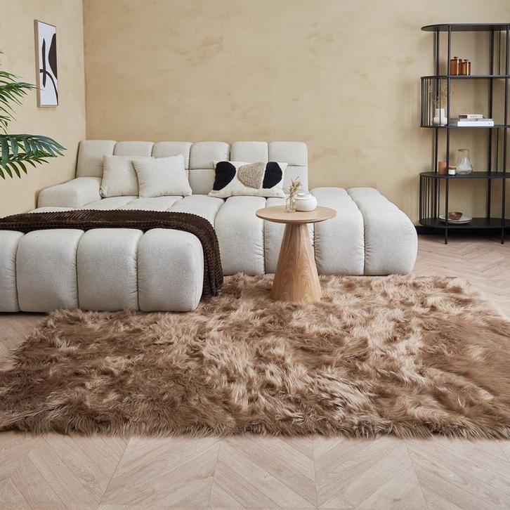 Hoogpolig vloerkleed - bruin - 160 x 230 cm, Huis en Inrichting, Stoffering | Tapijten en Kleden, 200 cm of meer, Bruin, Nieuw