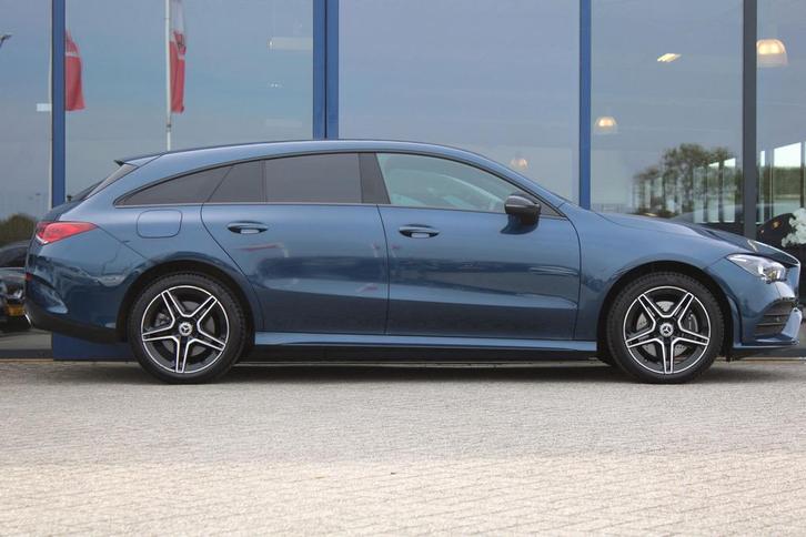 CLA-Klasse Shooting Brake 250e AUT8 AMG Line NIGHT PAKKET, Auto's, Mercedes-Benz, Te koop, Zwart, Automaat, Stationwagon, Blauw
