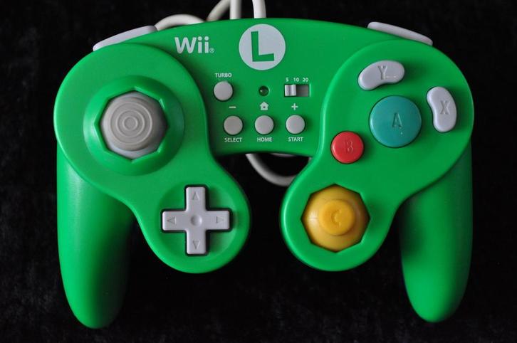 Hori Super Smash Bros Controller Luigi, Spelcomputers en Games, Spelcomputers | Nintendo Consoles | Accessoires, Verzenden
