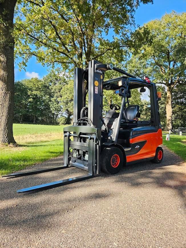 Linde E30L-01 Elektrische Heftruck BJ 2017 Triplex Spreider, Zakelijke goederen, Machines en Bouw | Heftrucks en Intern transport