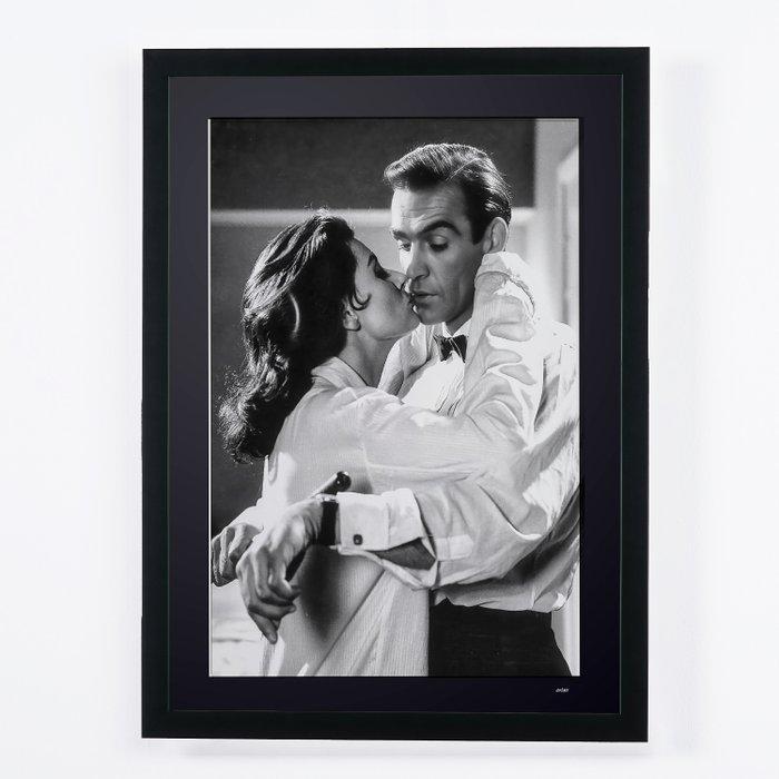 Sir Sean Connery and Eunice Gayson James Bond 007 Dr No, Verzamelen, Film en Tv