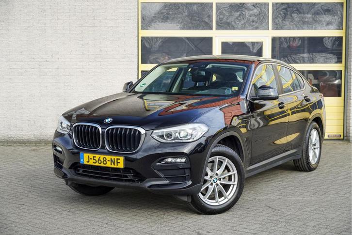 Zakelijke Lease |  BMW X4 xDrive20i 184PK! Automaat Executiv, Auto's, BMW, Dealer onderhouden, Lease, Zwart, Automaat, SUV of Terreinwagen