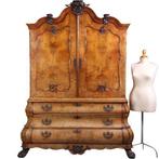Klein Hollands rococo kabinet in wortelnoten ca 1750 dubbel, Ophalen of Verzenden