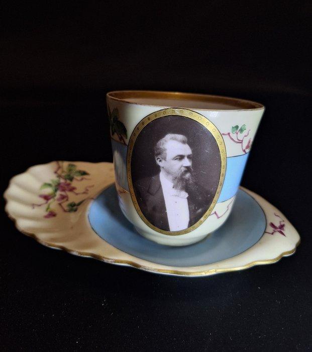 Oscar Deletombe, Bruxelles - Kop en schotel - Porselein, Antiek en Kunst, Antiek | Glas en Kristal