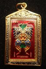 Amulet van de God-Vlinder Kruba Krissana & Ganesh: Charme,, Antiek en Kunst, Antiek | Boeken en Bijbels