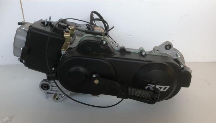 Motorblok GY6 50cc 10 inch Euro 4/Euro 5 EFI korte achteras, Fietsen en Brommers, Brommeronderdelen | Scooters, Verzenden