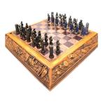 Schaakspel - La Reconquista - composithout hout, pion,