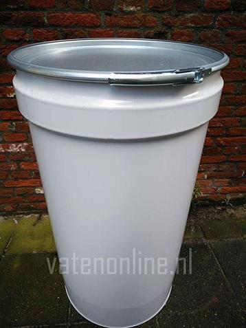 Metalen vaten, 120 liter en 60 liter ook leuk als prullenbak beschikbaar voor biedingen