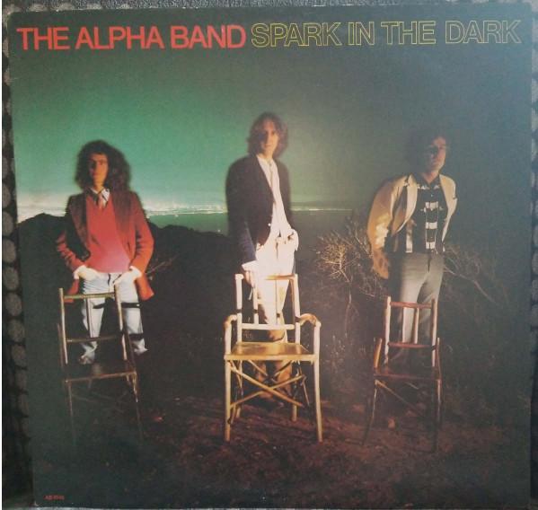 LP gebruikt - The Alpha Band - Spark In The Dark, Cd's en Dvd's, Vinyl | Pop, Zo goed als nieuw, Verzenden