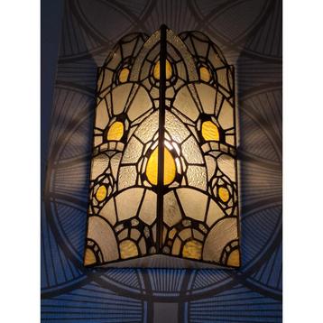 Tiffany Wandlamp Shine a Light beschikbaar voor biedingen