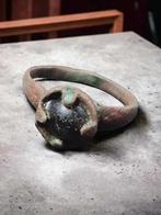 Medieval , Nomaden Brons, Rare Blackstone Ring  (Zonder
