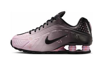 Nike Shox R4 Sakura (W) beschikbaar voor biedingen