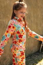 Longsleeve Artsy flowers  Ammehoela Maat 122 122, Meisje, Trui of Vest, Nieuw