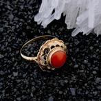 Gouden ring met bloedkoraal | Vintage/antiek (geelgoud), 18 tot 19, Gebruikt, Overige kleuren, Ophalen of Verzenden