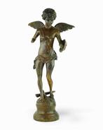 Pierre Chenet (XX-XXI) - sculptuur, Winged Cupid with Bow, Antiek en Kunst