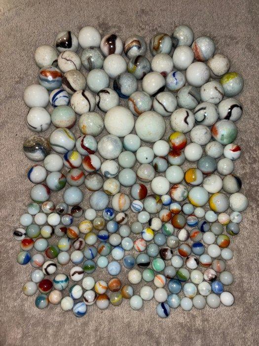 melkglas opaline wereldmix - Knikkers 4 kg - 1970-1980, Antiek en Kunst, Antiek | Speelgoed