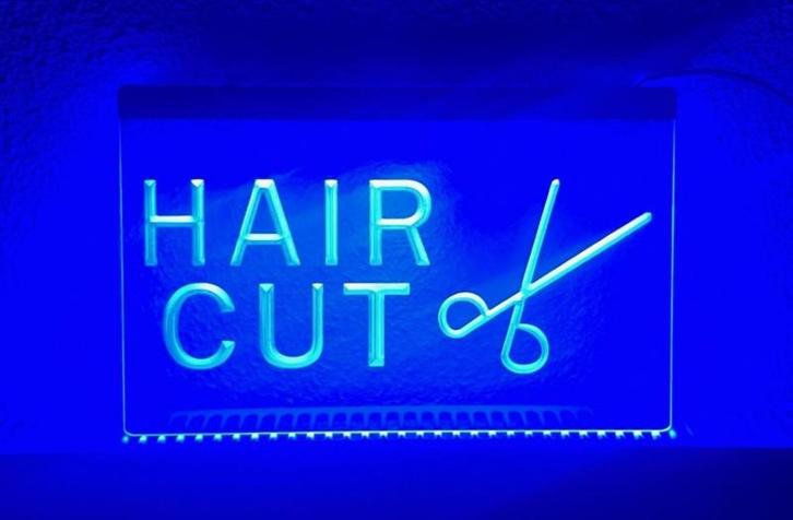 Haircut kapper barber neon bord lamp LED verlichting lichtba, Verzamelen, Merken en Reclamevoorwerpen, Nieuw, Verzenden