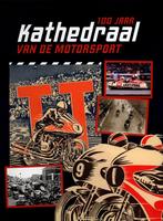 Boek 100 jaar Kathedraal van de Motorsport, Verzenden, Zo goed als nieuw