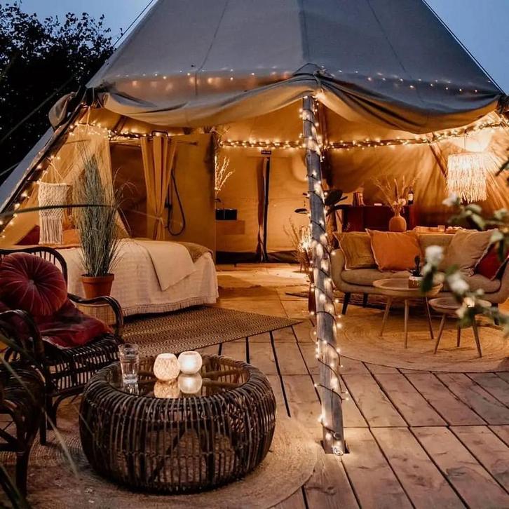 Bijzondere Glamping Overnachtingen - Boek eenvoudig en Snel, Vakantie, Campings, Aan zee, Aan meer of rivier, In bergen of heuvels