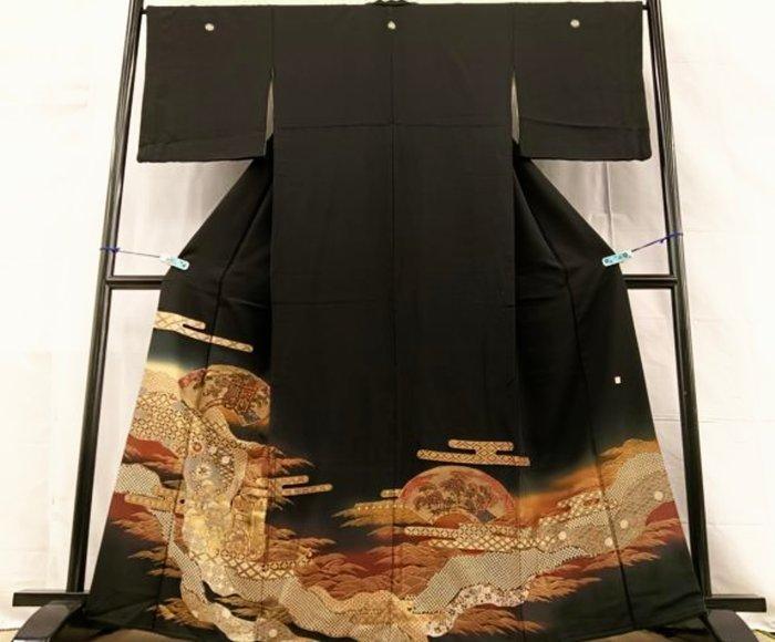 Elegant Japans Kurotomesode Kimono – met de hand geschilderd, Antiek en Kunst, Antiek | Overige Antiek