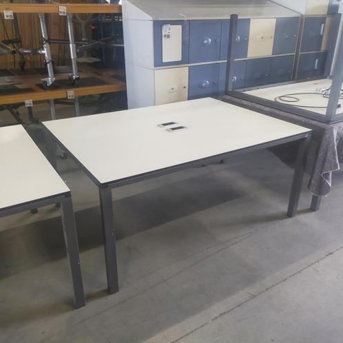 Ahrend zeer degelijke werktafel - 160x120 cm (alleen per set, Huis en Inrichting, Tafelonderdelen, Ophalen of Verzenden