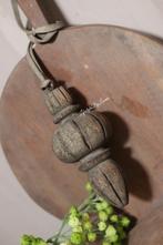 Houten grijze klos aan leertje 15 cm, Ophalen of Verzenden, Nieuw