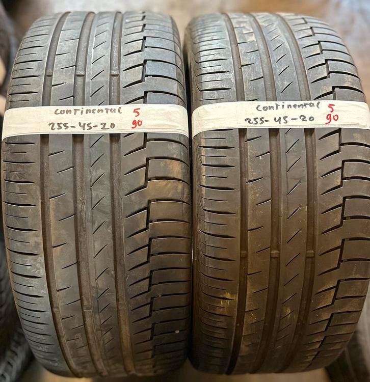 2x255-45-20 Continental zomer 5mm €90 per band 255 45 20, Auto-onderdelen, Banden en Velgen, 20 inch, Zomerbanden, 255 mm, Personenwagen