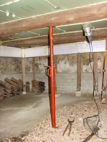 25 50 60 cm en 90 cm kleine stutten stempels bouwstempels beschikbaar voor biedingen