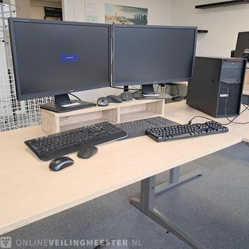 Computer met 2 monitoren Lenovo, Thinkstation P320 beschikbaar voor biedingen