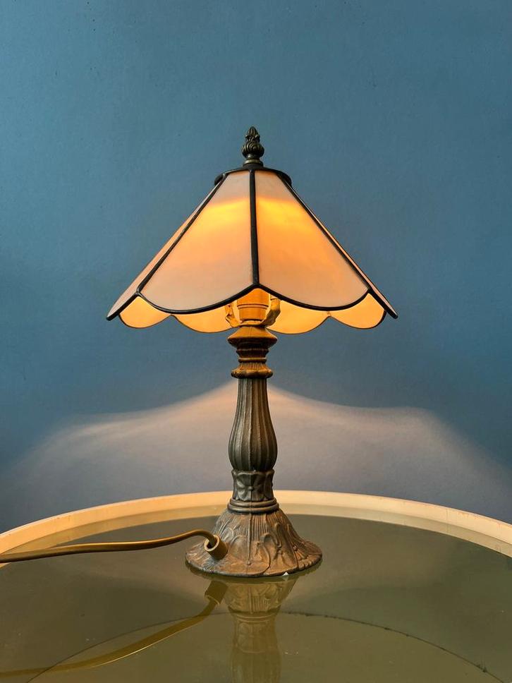 Small Stained Glass Tiffany Art Deco Table Lamp, Huis en Inrichting, Lampen | Tafellampen, Ophalen of Verzenden